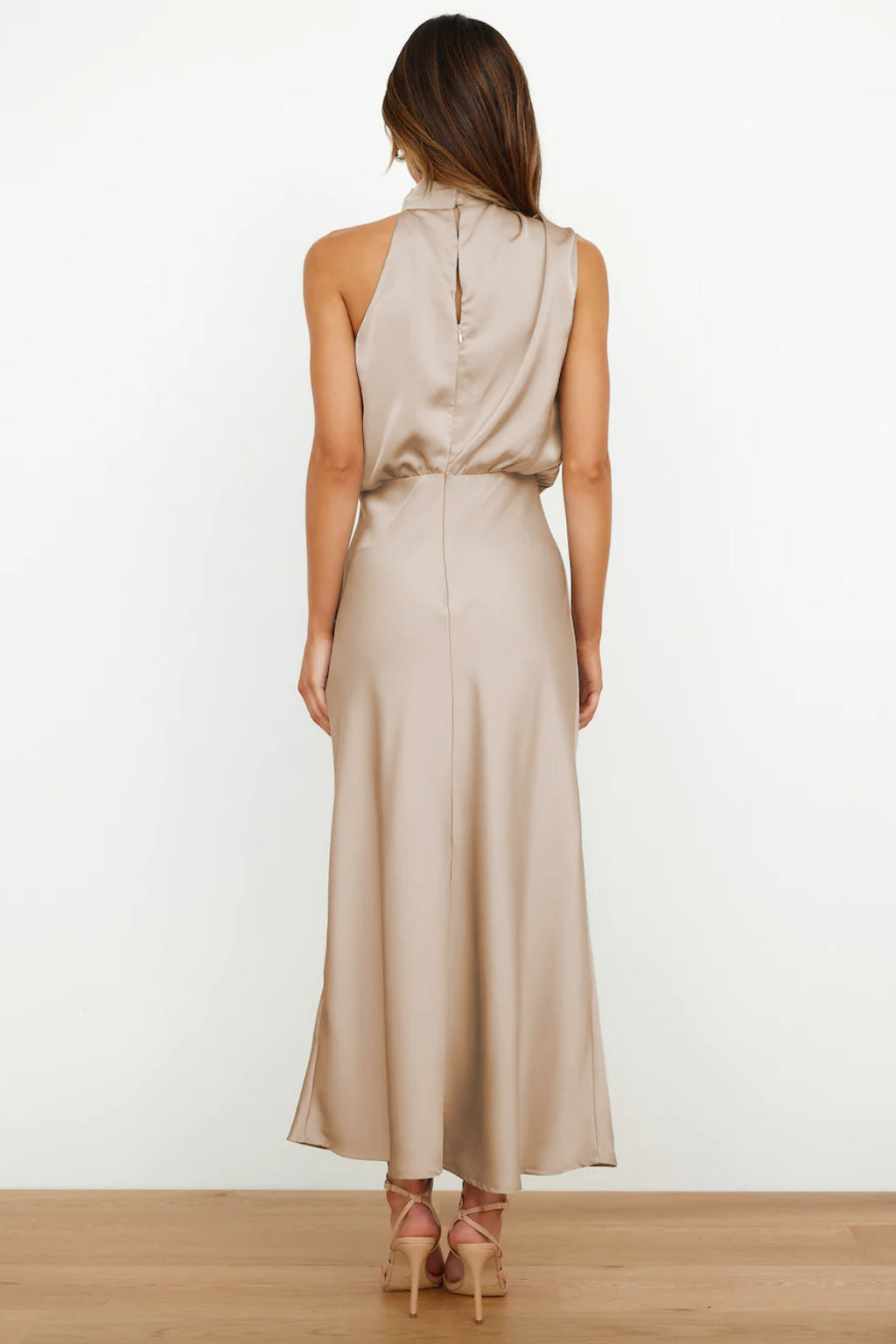 Evie | Elegant Dress With American Neckline