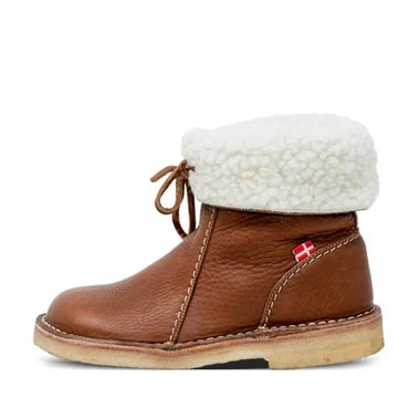 Aira - Stylish and Warm Winter Boots for Women