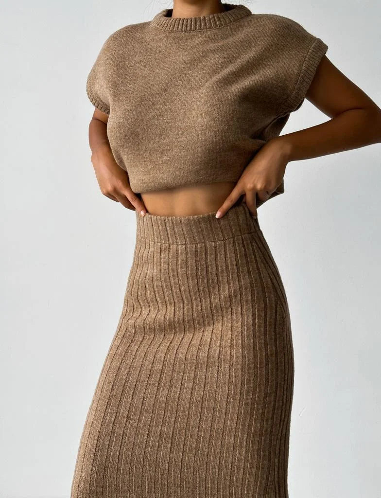 Jackie - Sleeveless Skirt and knitted Top